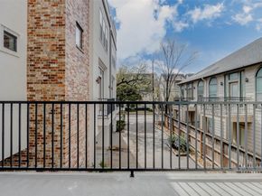 2913 Leeland Street, Houston TX 77003