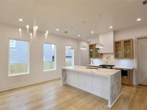 510 E 37th Street, Houston TX 77022