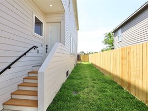 510 E 37th Street, Houston TX 77022