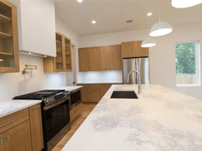 510 E 37th Street, Houston TX 77022