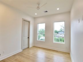 510 E 37th Street, Houston TX 77022