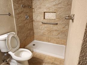 2818 S Bartell Drive 7, Houston TX 77054