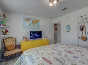 5230 Cripple Creek Court SE, Houston TX 77017