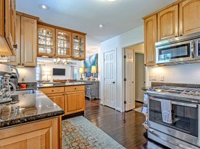 520 W 30th Street, Houston TX 77018