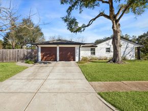 5630 McKnight Street, Houston TX 77035