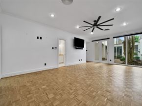 33 River Hollow Lane, Houston TX 77027