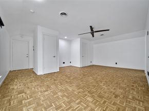 33 River Hollow Lane, Houston TX 77027