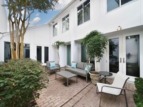 33 River Hollow Lane, Houston TX 77027