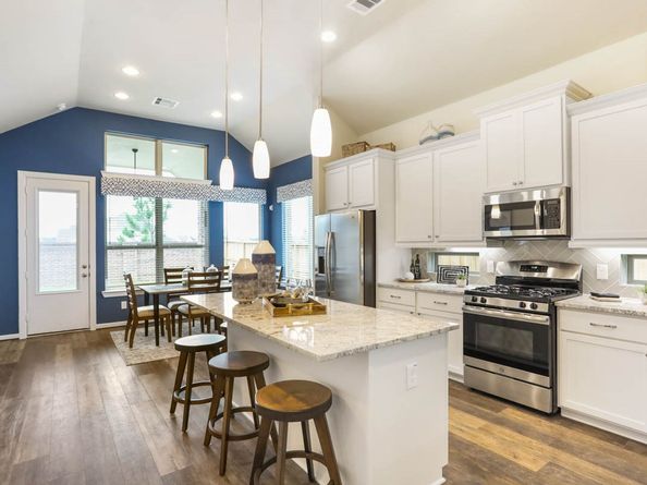 2403 Garden Arbor, Tomball TX 77375