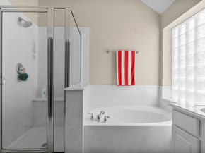 22 Ryanwyck Place, The Woodlands TX 77384