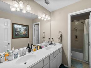 22 Ryanwyck Place, The Woodlands TX 77384