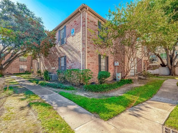 2255 Braeswood Park Drive 294, Houston TX 77030