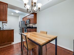 2255 Braeswood Park Drive 294, Houston TX 77030