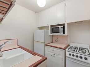 1941 Lexington Street 6, Houston TX 77098