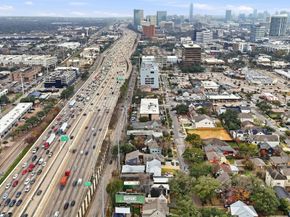 1941 Lexington Street 6, Houston TX 77098