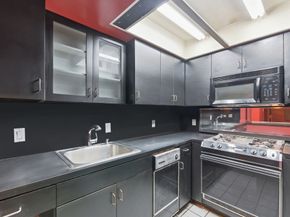 1941 Lexington Street 6, Houston TX 77098