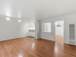 1941 Lexington Street 6, Houston TX 77098