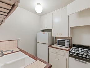 1941 Lexington Street 6, Houston TX 77098