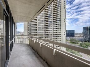 15 Greenway Plaza 14D, Houston TX 77046