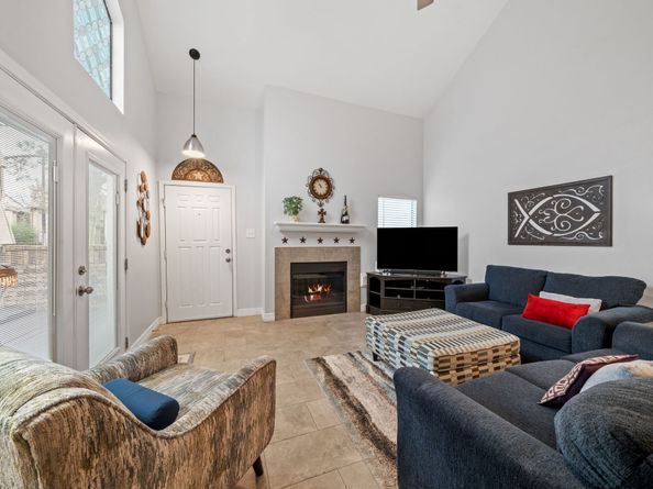 1476 Gemini Street, Houston TX 77058