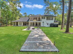 1 E Wedgewood Glen, The Woodlands TX 77381