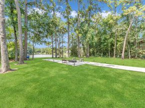 1 E Wedgewood Glen, The Woodlands TX 77381