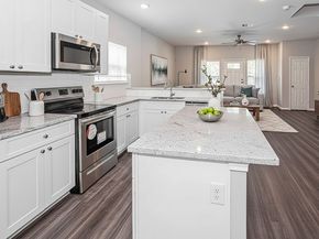 5426 E Houston Road, Houston TX 77028