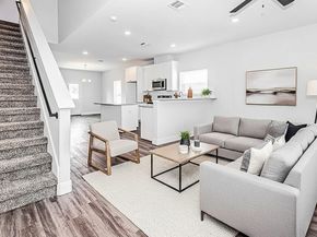 5426 E Houston Road, Houston TX 77028