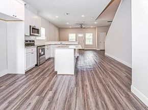 5426 E Houston Road, Houston TX 77028