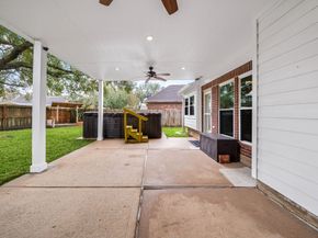 2234 Enchanted Isle Drive, Houston TX 77062