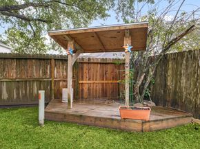 2234 Enchanted Isle Drive, Houston TX 77062