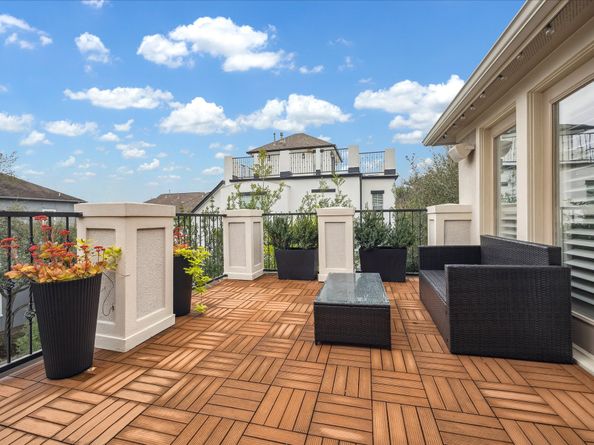 2223 Hilshire Trail Drive, Houston TX 77080