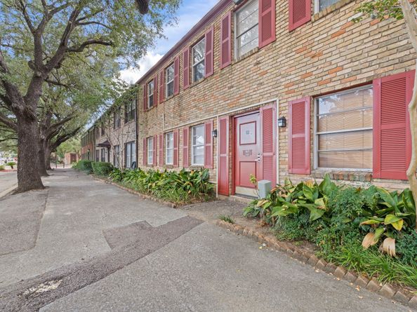 11607 Chimney Rock Road C, Houston TX 77035