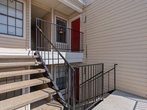 2750 Holly Hall Street 1806, Houston TX 77054