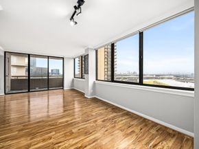 3525 Sage Road 1409, Houston TX 77056