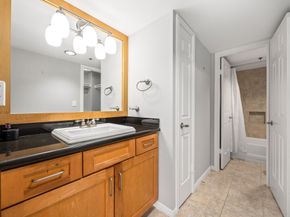 3525 Sage Road 1409, Houston TX 77056