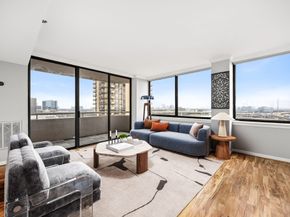 3525 Sage Road 1409, Houston TX 77056