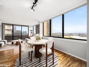 3525 Sage Road 1409, Houston TX 77056