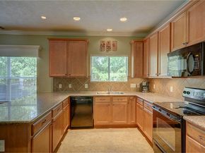 174 SPINDLE TREE Circle, The Woodlands TX 77382