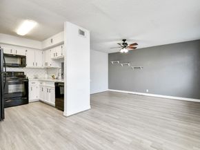 11002 Hammerly Boulevard 12, Houston TX 77043