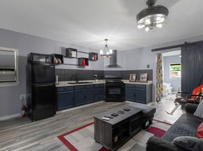 639 Manor Street, Houston TX 77015