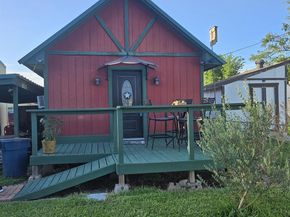 639 Manor Street, Houston TX 77015