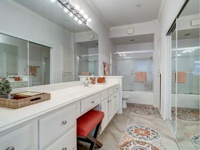 2111 WELCH Street A129, Houston TX 77019