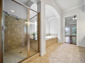 6811 Colonade Trail, Sugar Land TX 77479