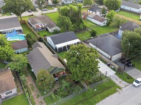 321 Reid Street, Houston TX 77022