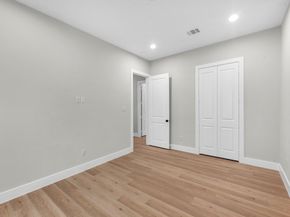 2347 Knoblock, Houston TX 77023