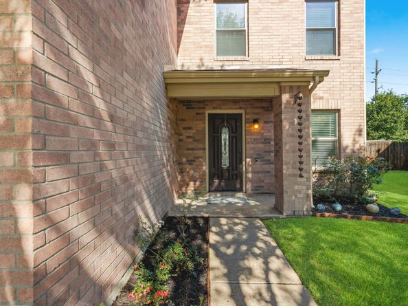 9426 Coatsworth Drive, Sugar Land TX 77498