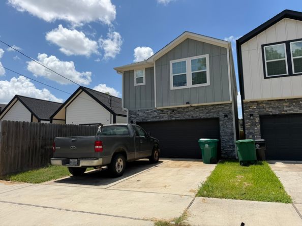 7320 Avenue J, Houston TX 77011