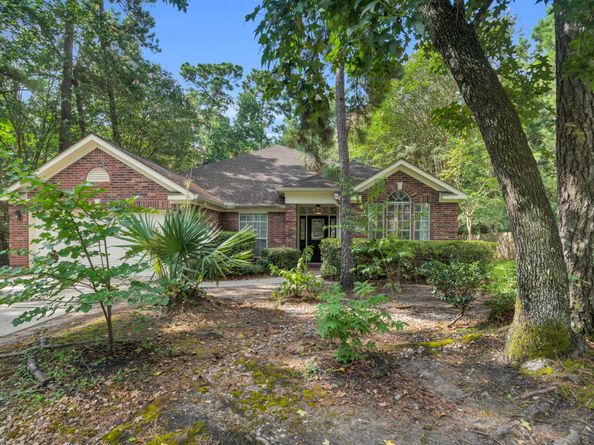67 E Sterling Pond Circle, The Woodlands TX 77382