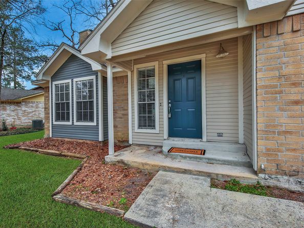 32 E Lance Leaf Road, The Woodlands TX 77381